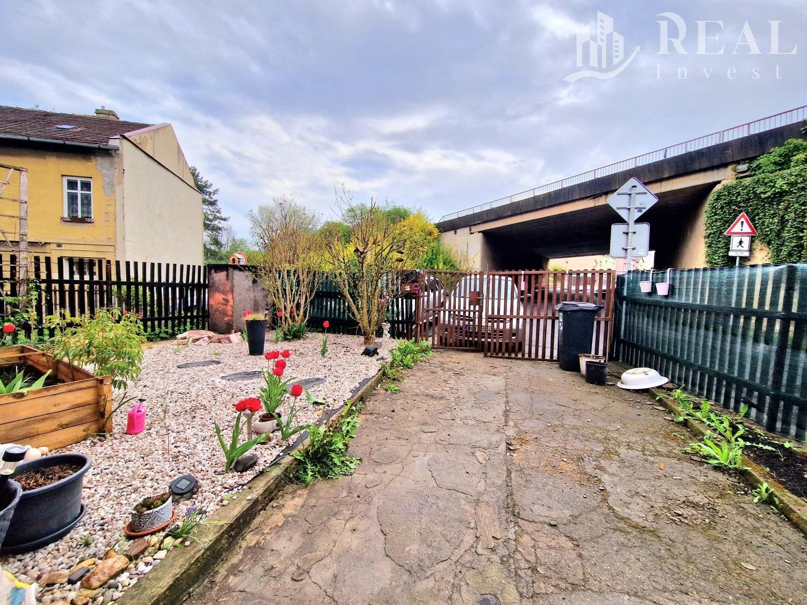 Rodinné domy, Mírová, Obrnice, 84 m²