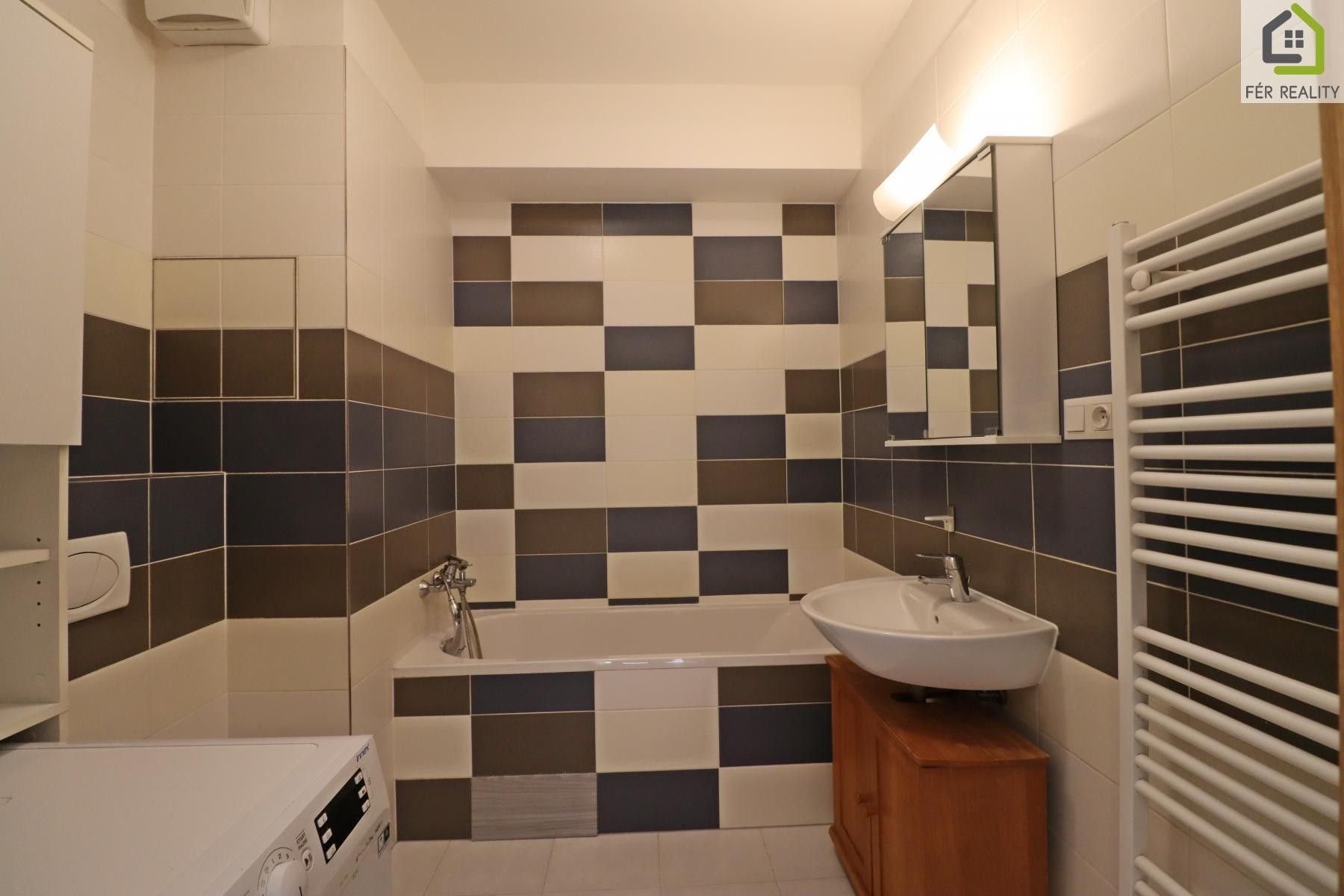 Byt 1+kk · 66 m² · Bermanova  , Praha Čakovice - 4