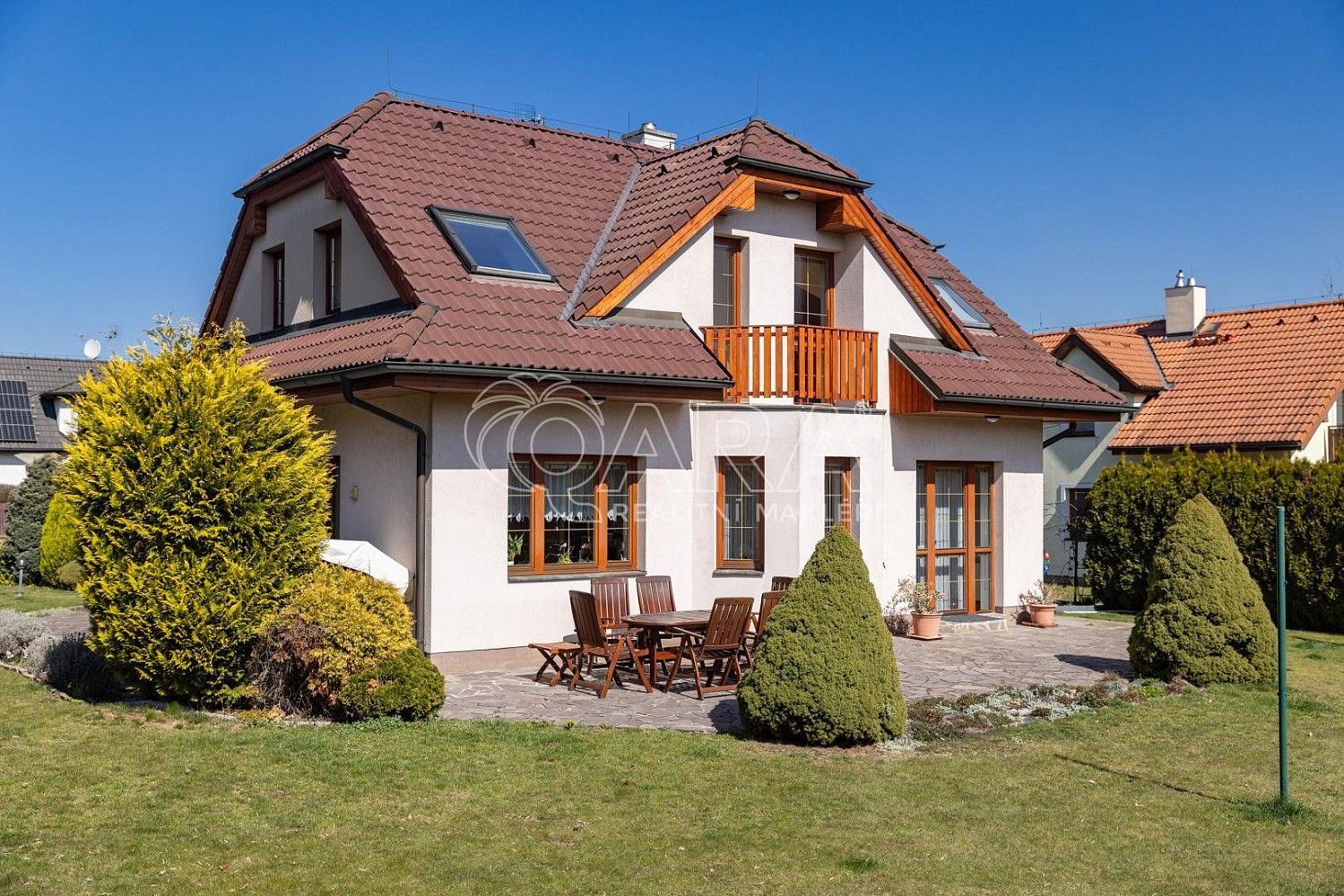 Rodinné domy, Praha - Uhříněves, okres Praha 22, Hlavní město Praha, 223 m² - 1
