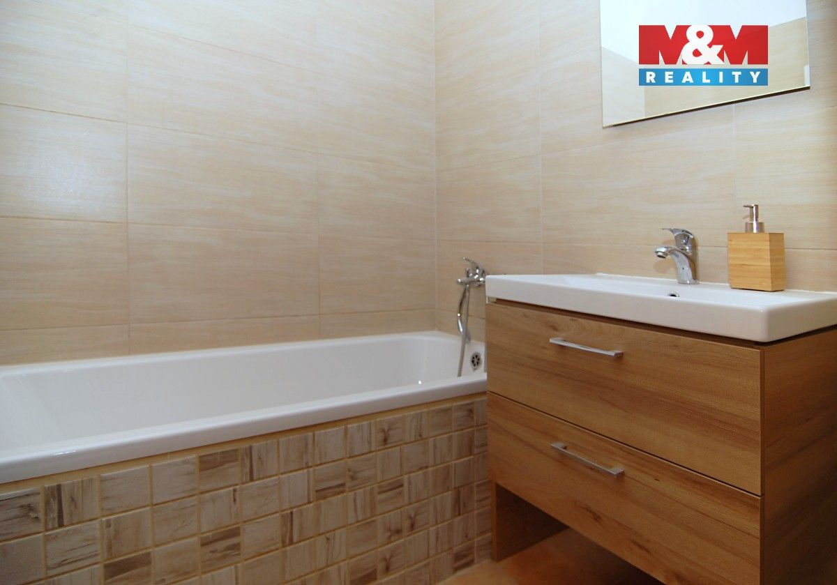 Pronájem byt 1+1 - Veleslavínova, Ostrava, 49 m²