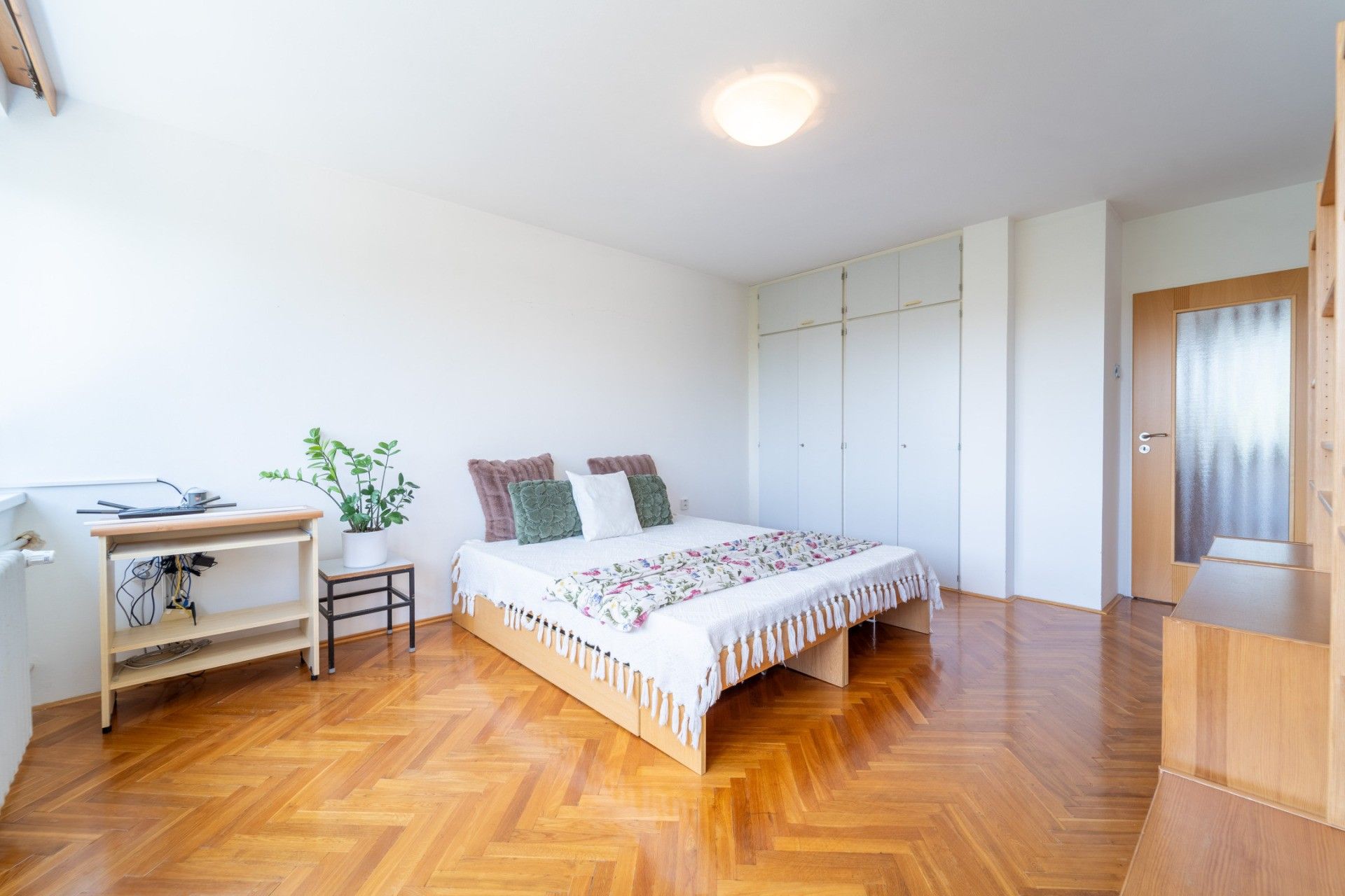 Dům · 198 m² · U střešovických hřišť, Praha - 4