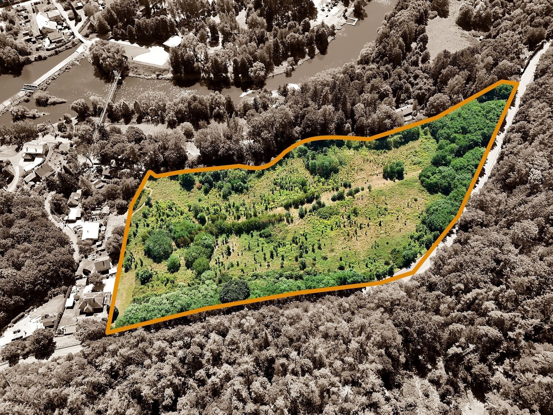 Pozemky pro bydlení, Sázava, 34 100 m² - 1