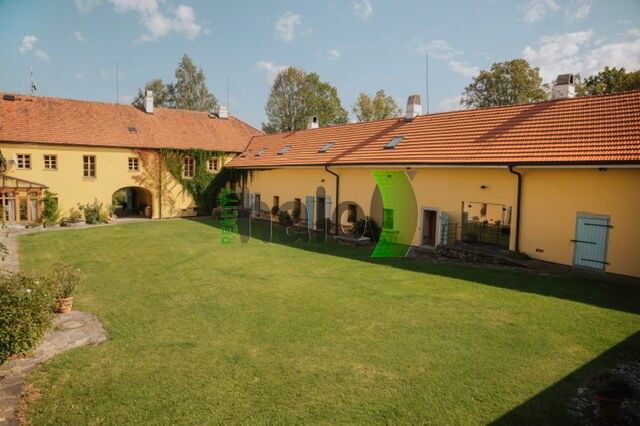 Prodej činžovní dům - Zahrádka, Mirkovice, 2 200 m²