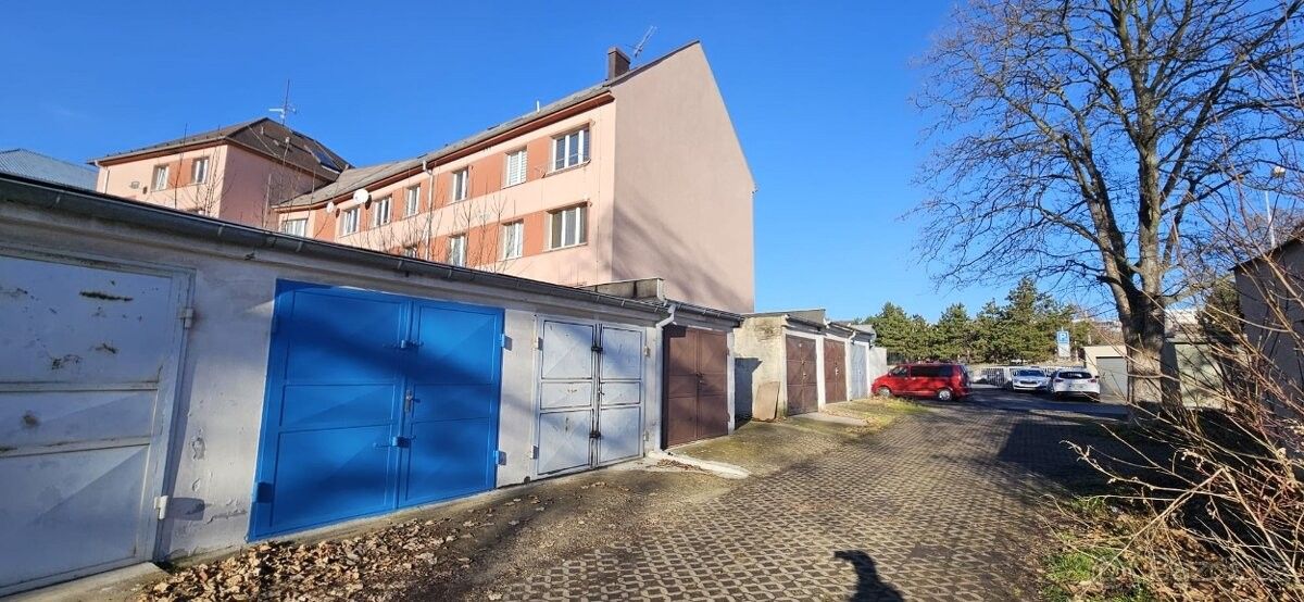 Garáže, Chomutov, 430 01