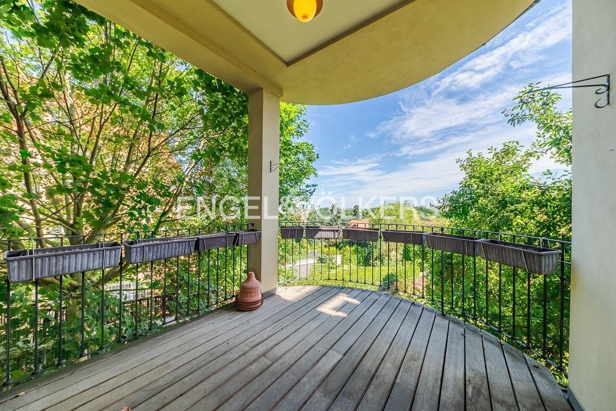 Pronájem byt 4+kk - Na Hřebenkách, Praha, 145 m²