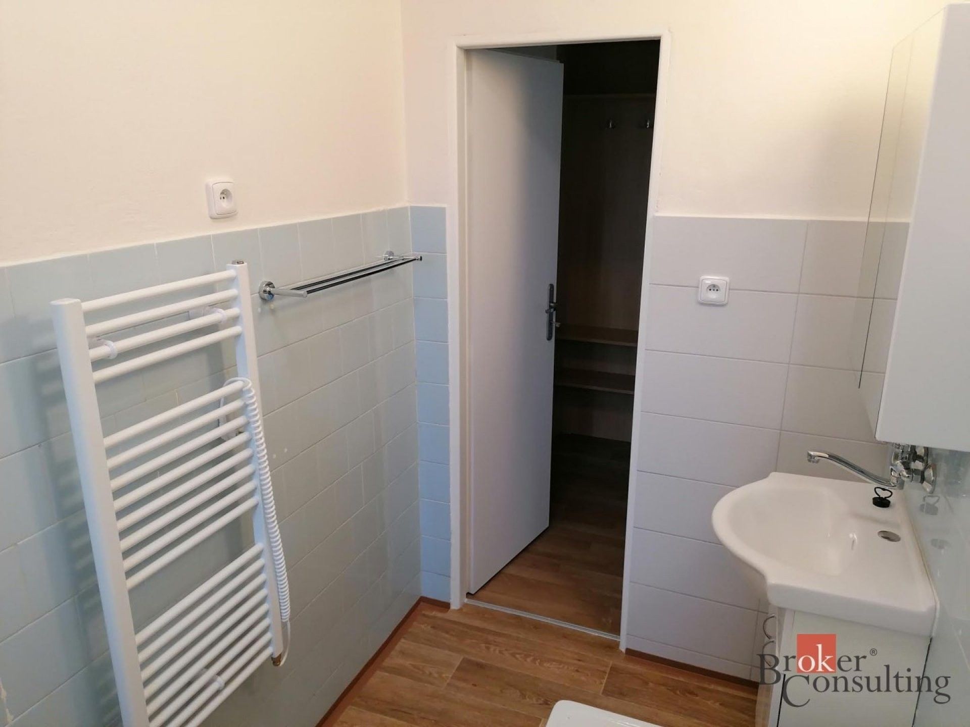 1+1, Newtonova, Ostrava, 42 m² - 2