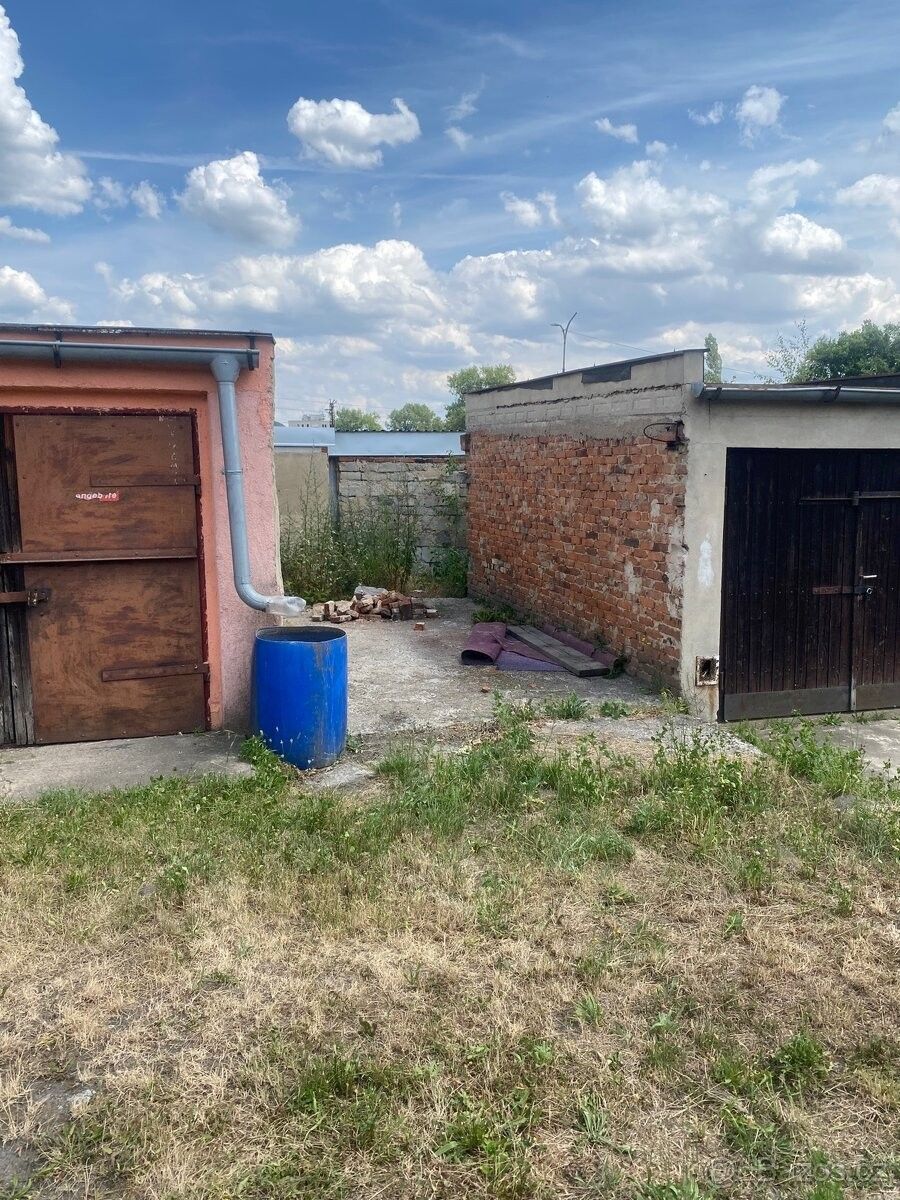 Garáže, Obrnice, 435 21 - 1