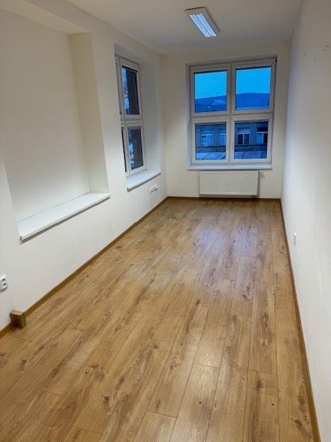 Kanceláře, Turnov, 511 01