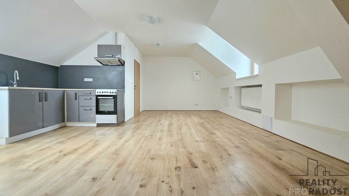 Pronájem byt - Třebotov, 252 26