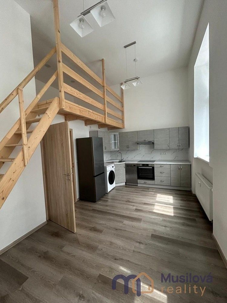 Byt 1+kk · 30 m² · Myslbekova, Teplice - 3