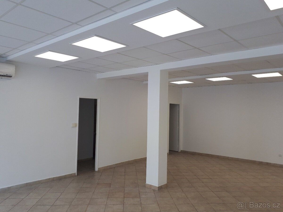 Obchodní prostory · 987 65, Slovensko - 4