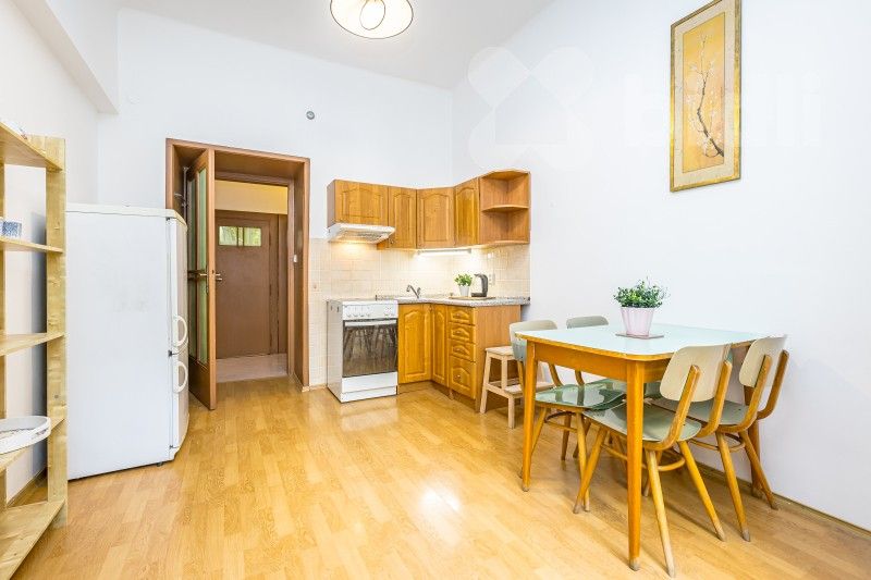 1+1, Vršovické náměstí 1013, Praha Vršovice, 42 m² - 2