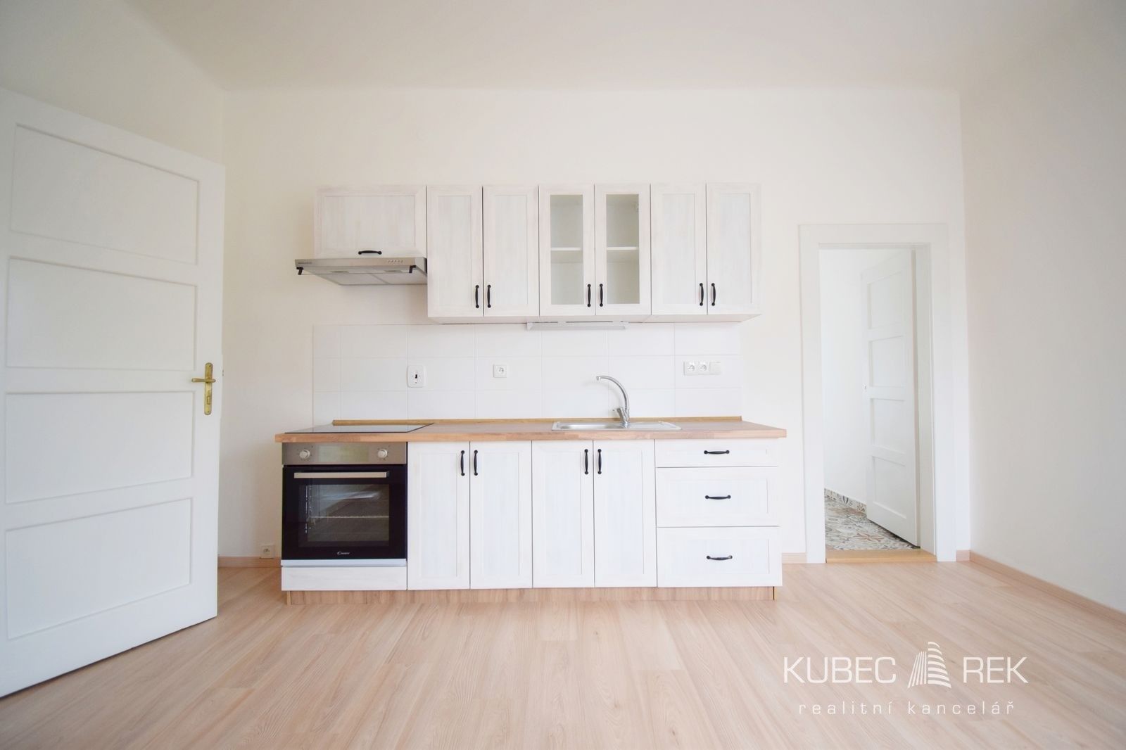 Pronájem byt 1+1 - Ojířova 81, Tábor, 60 m²