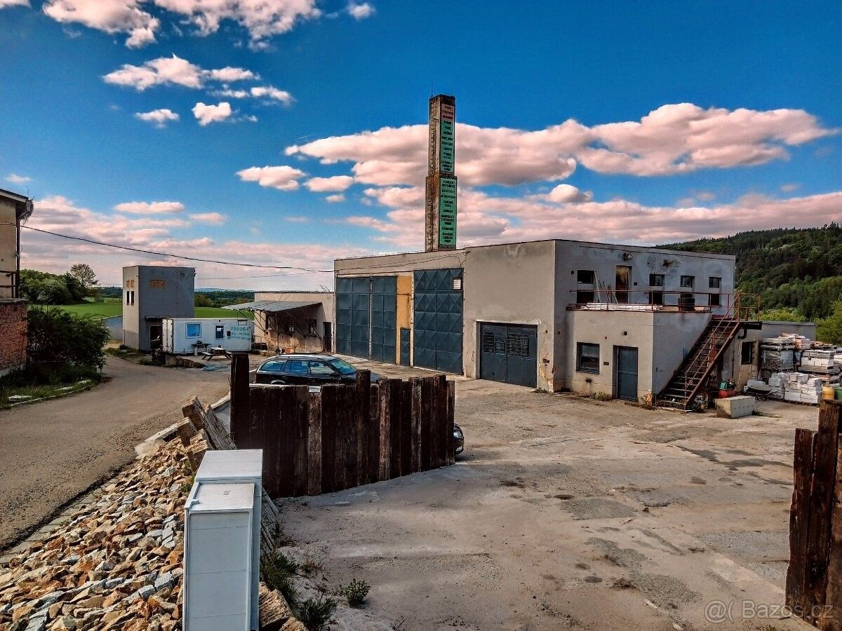 Garáže, Osek u Rokycan, 338 21