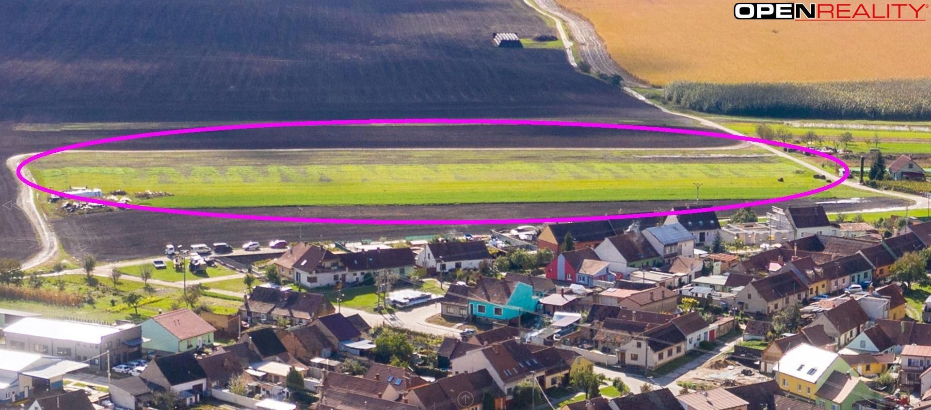 Pozemky pro bydlení, Uherčice, Břeclav, 8 241 m² - 2