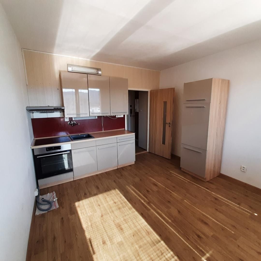 1+kk, nám. Přátelství, Prachatice II, 20 m² - 1