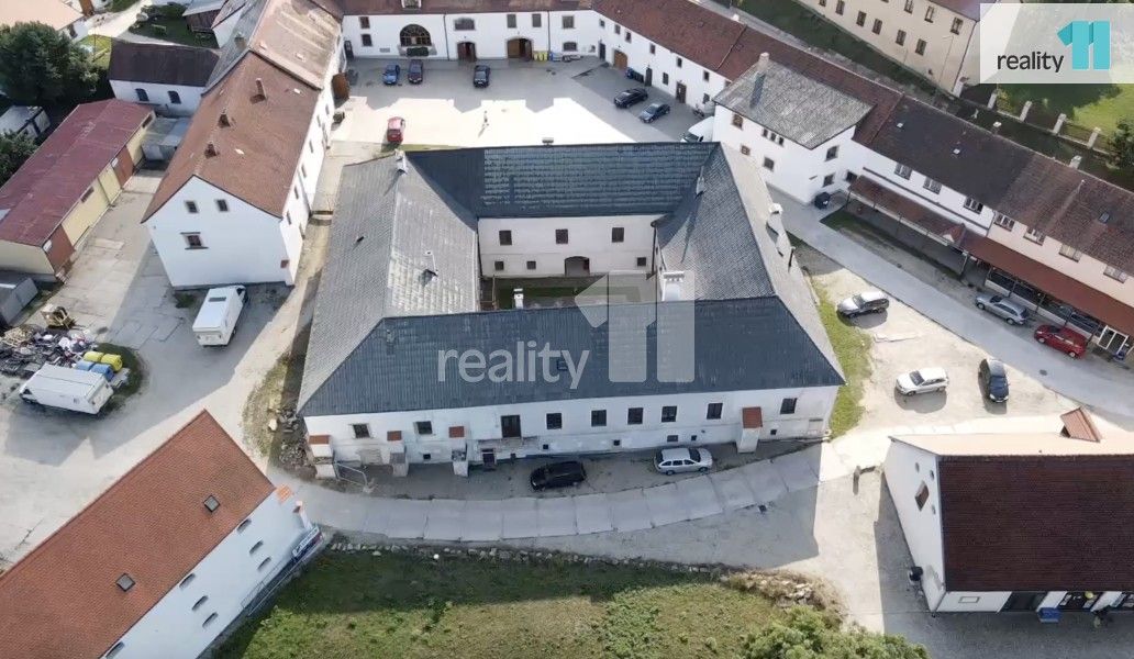 Ubytovací zařízení · 1 544 m² · Krajířova, Dačice - 3