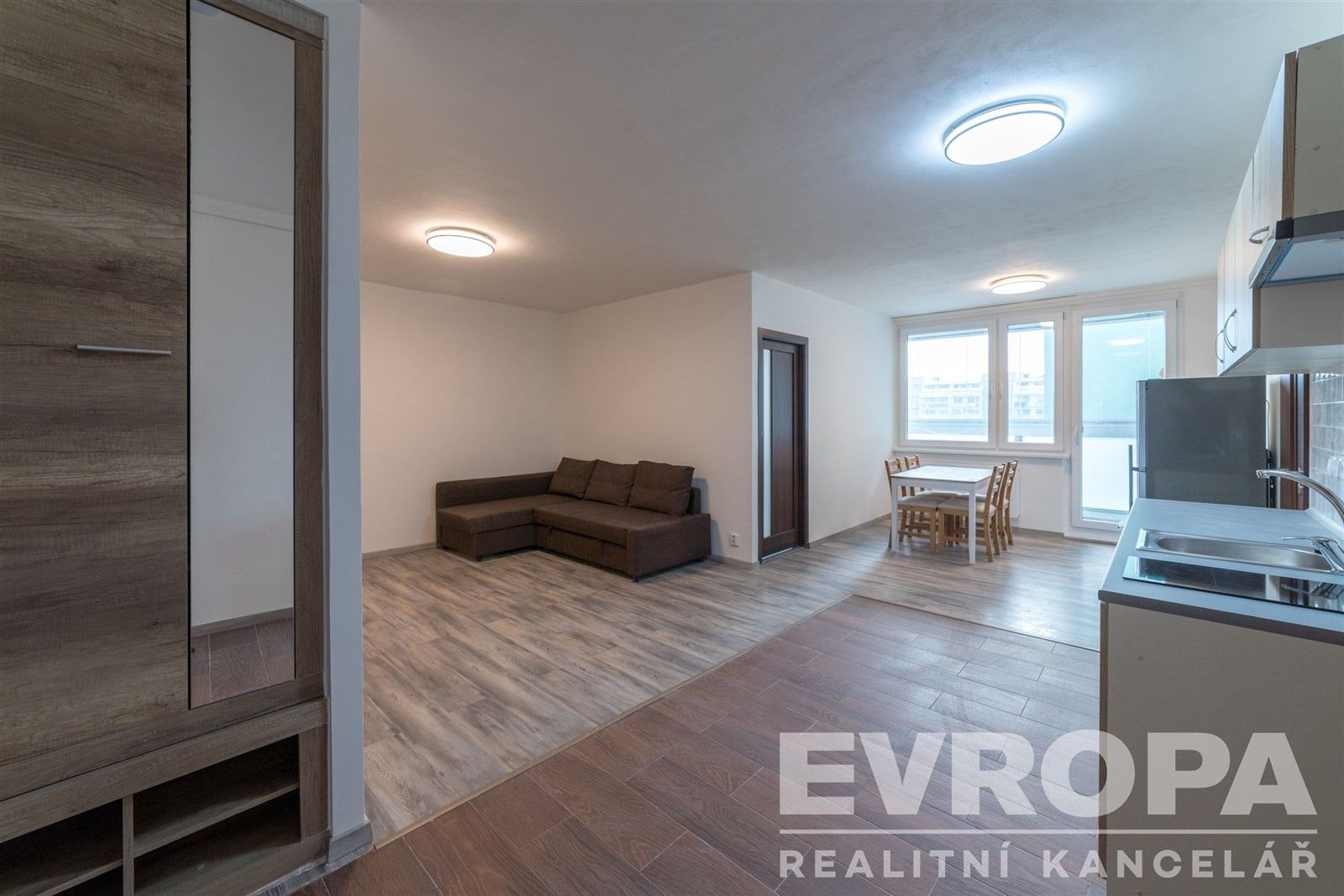 3+kk, Vršovická, Praha, 77 m²