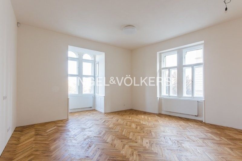 Pronájem byt - Janáčkovo nábřeží 713, Praha Smíchov, 193 m² - 5