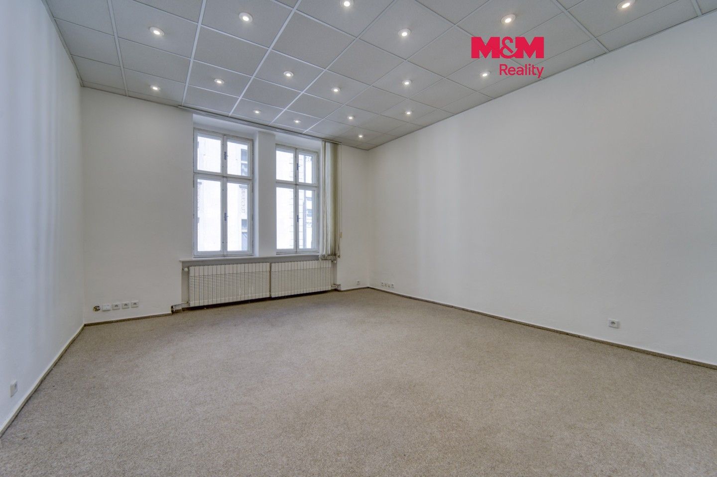 Kanceláře, Veleslavínova, Plzeň, 112 m² - 1