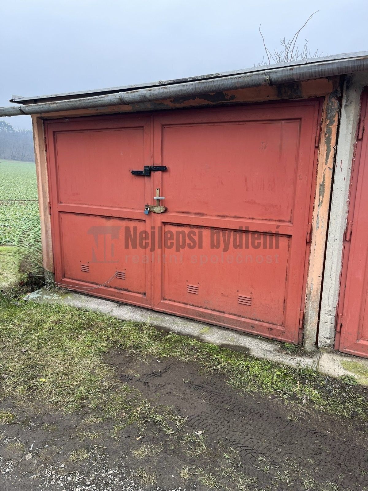 Garáže, Nebovidy, Brno-venkov, 18 m²