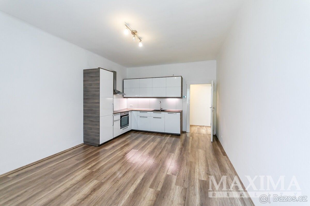 Pronájem byt - Praha, 100 00