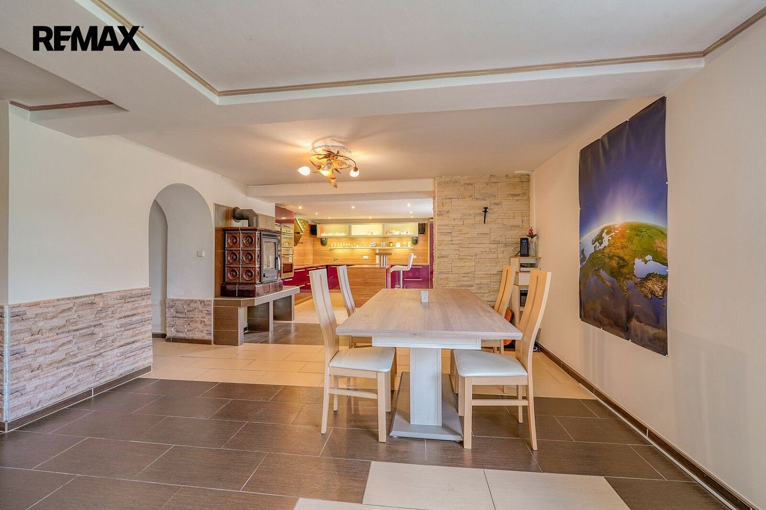 Rodinný dům · 323 m² · Bochov, okres Karlovy Vary, Karlovarský kraj - 3
