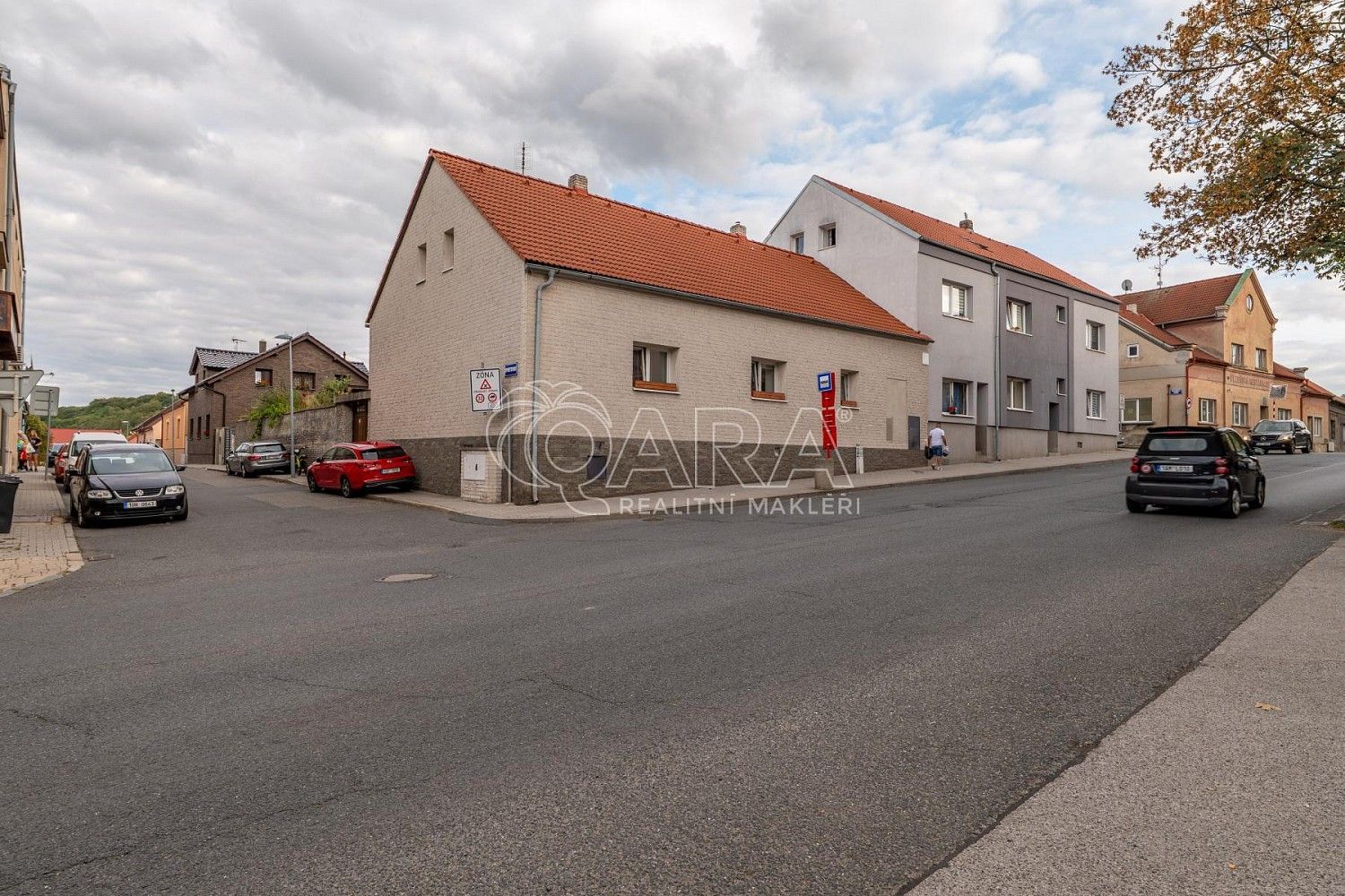 Rodinné domy, Sportovní, Kladno - Švermov, 180 m² - 1