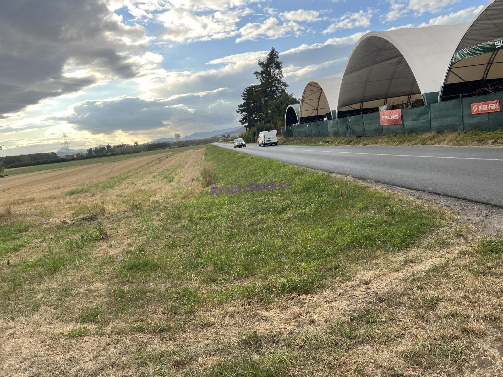 Prodej komerční pozemek - Vrutice, 8 300 m²