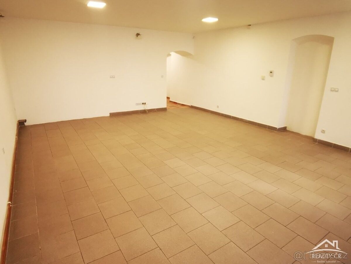 Kanceláře, Jihlava, 586 01