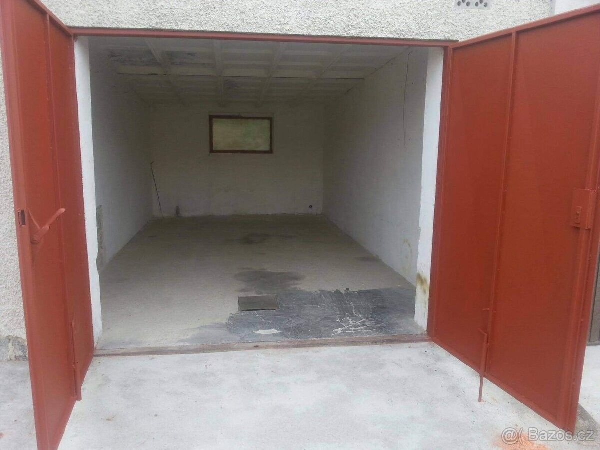 Garáže, České Budějovice, 370 01