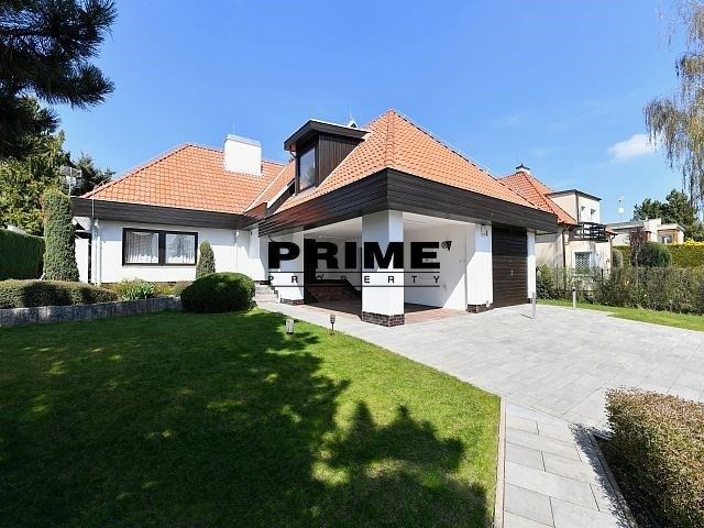 Rodinné domy, Ke hrádku 1105, Praha Kunratice, 417 m²