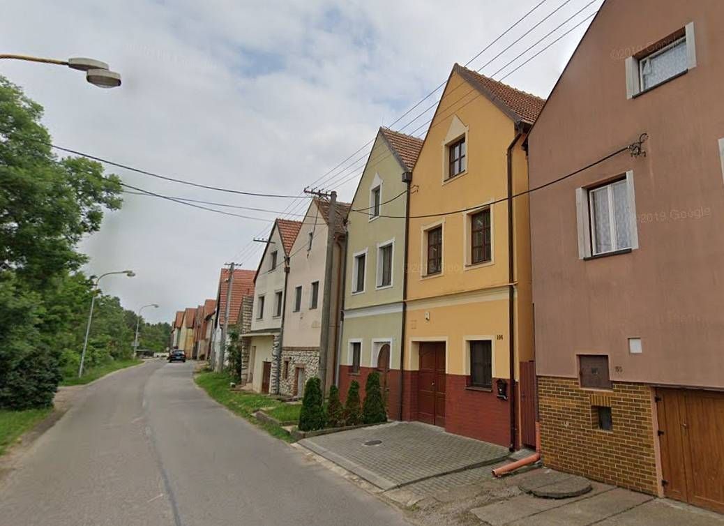 Chaty, Dolní Věstonice, Jihomoravský kraj - 1