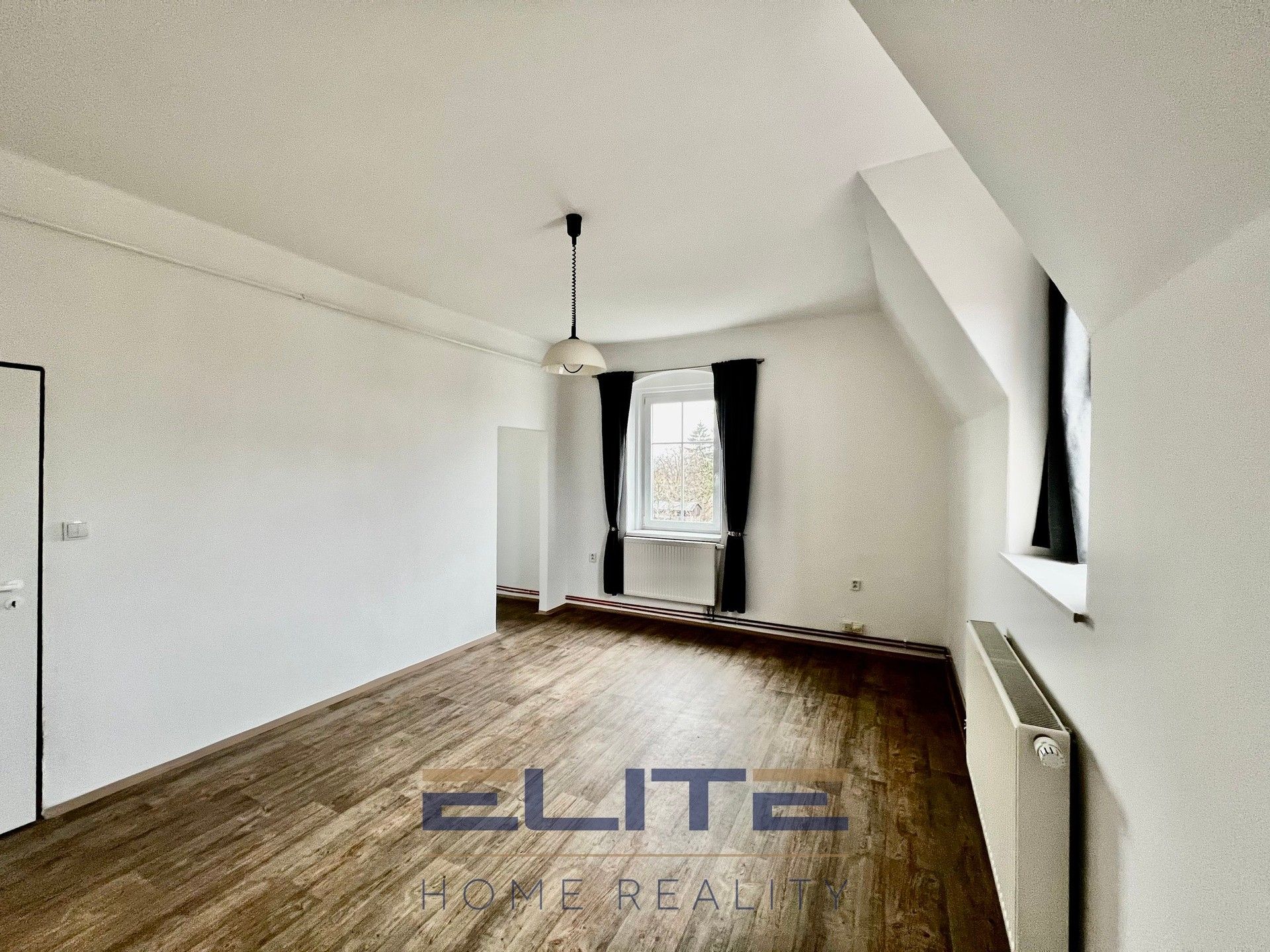 Pronájem byt 1+1 - Americká, Liberec, 39 m²