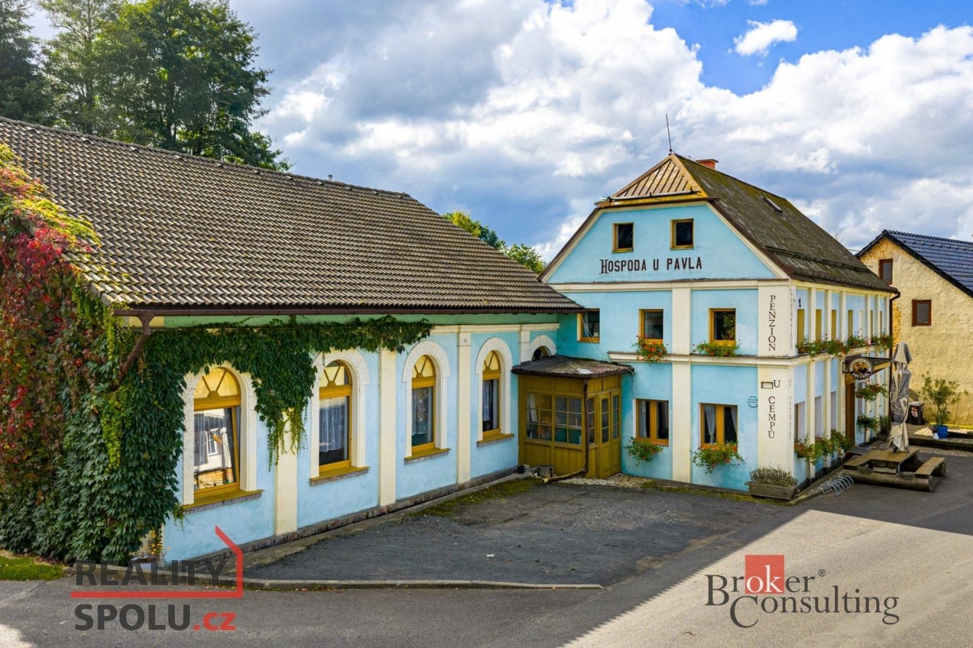 Ubytovací zařízení, Kunratice, 418 m²