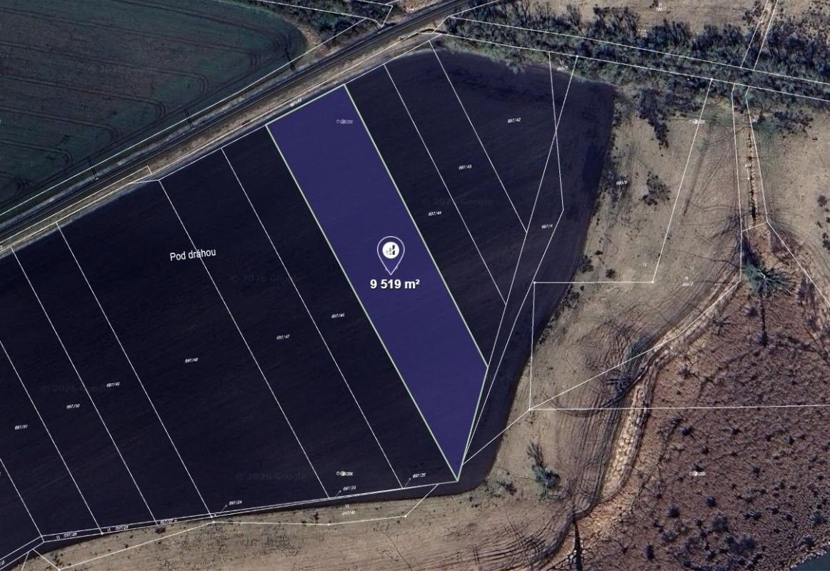 Zemědělský pozemek, 9 519 m²