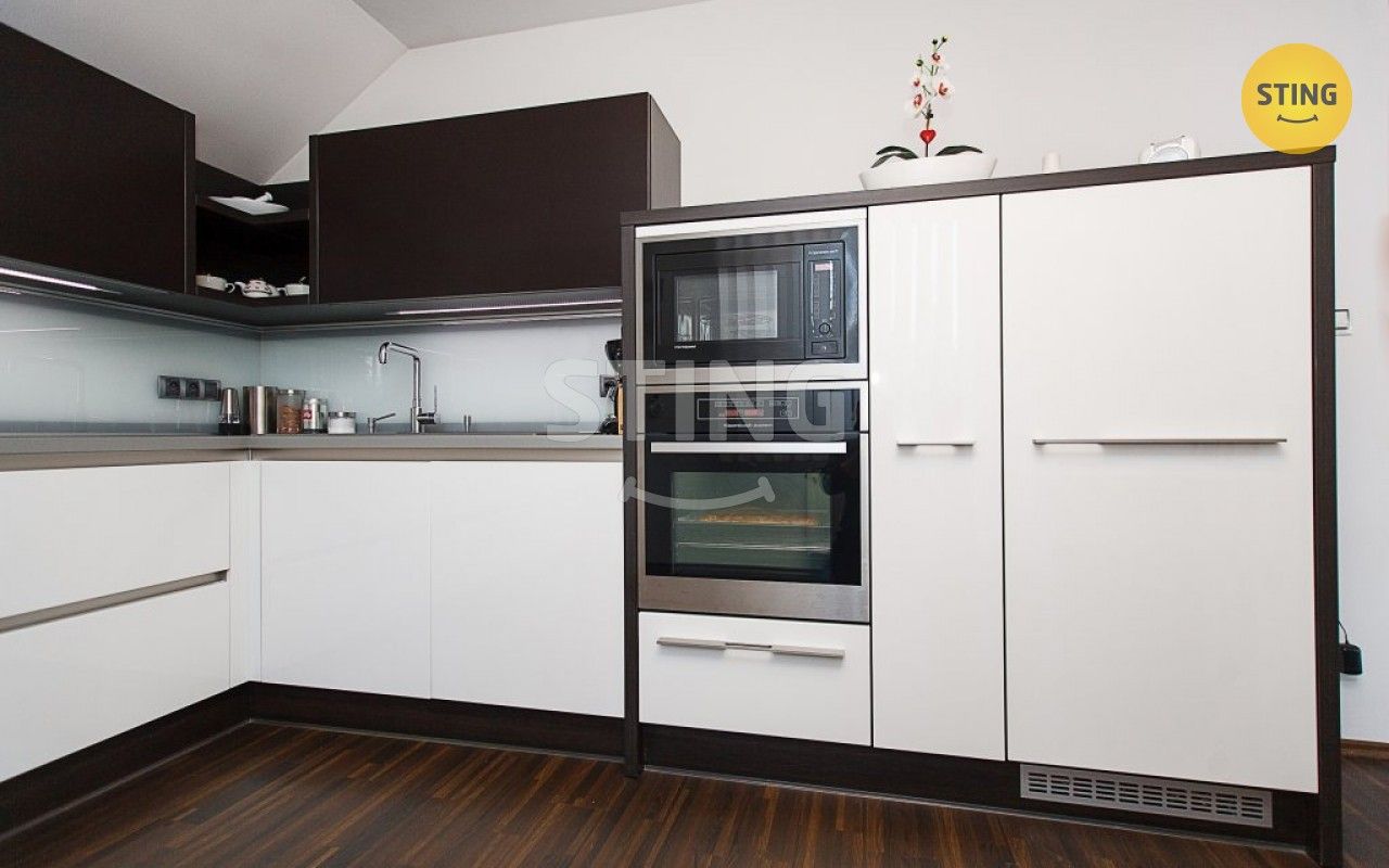 Rodinné domy, Havířov, 240 m²