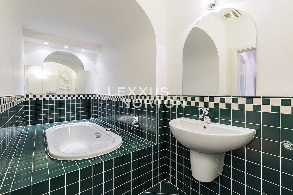 Byt 4+1 · 170 m² · Praha - Malá Strana, okres Praha 1, Hlavní město Praha - 4