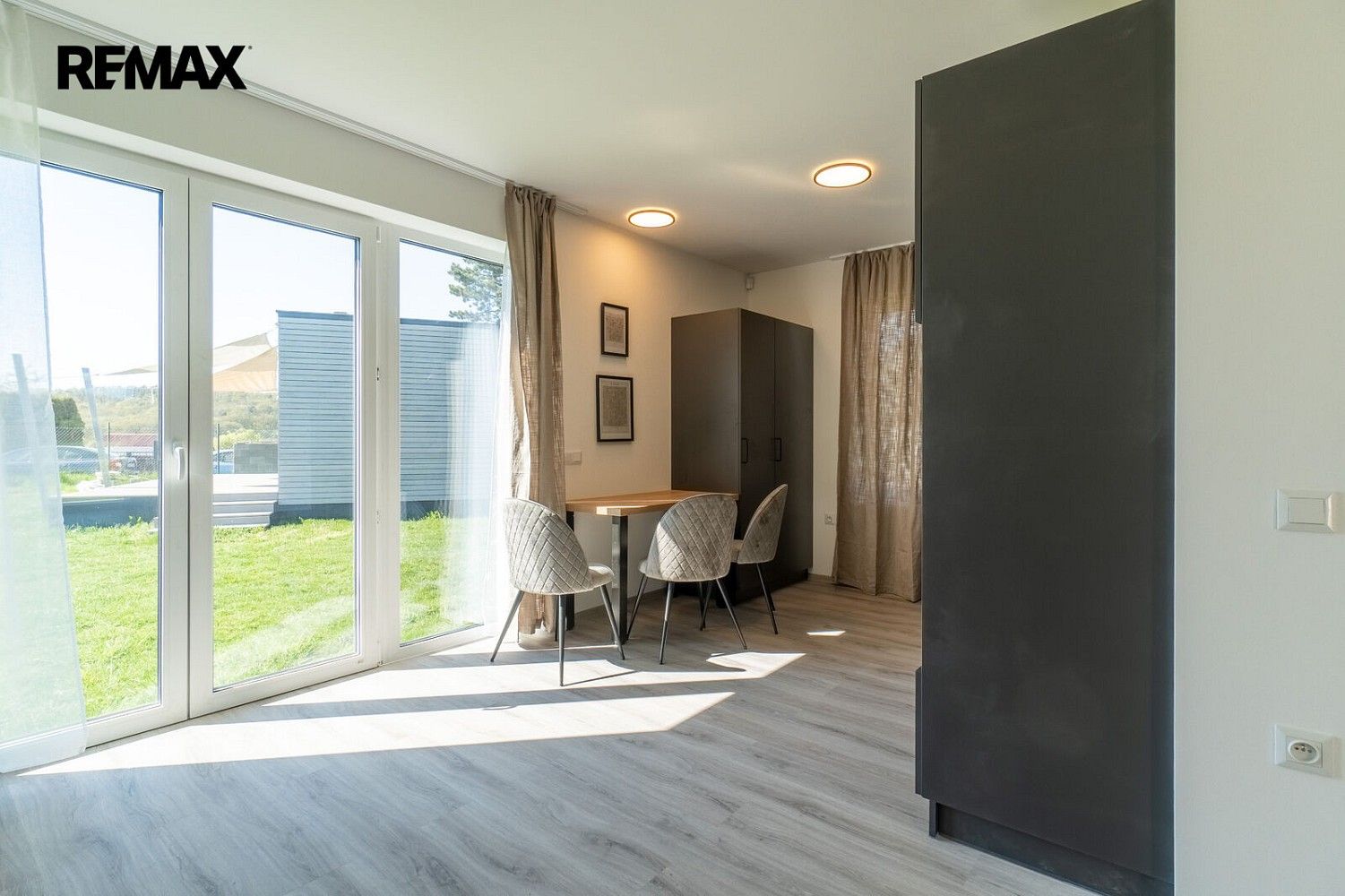 Prodej rodinný dům - Praha - Točná, okres Praha 12, Hlavní město Praha, 54 m² - 5