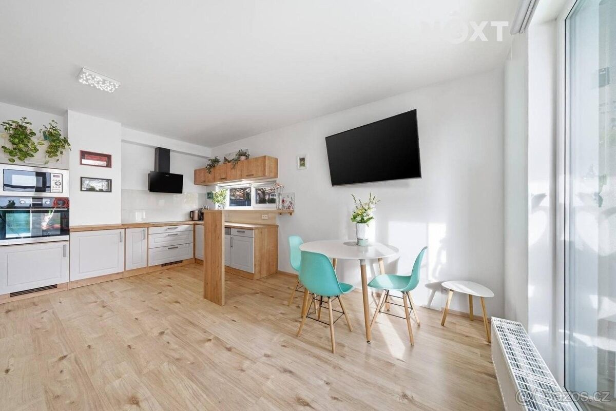 Prodej byt - Šternberk, 785 01