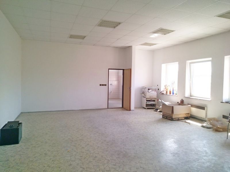 Pronájem kancelář - Na zákopě  , Olomouc Chválkovice, 101 m² - 5