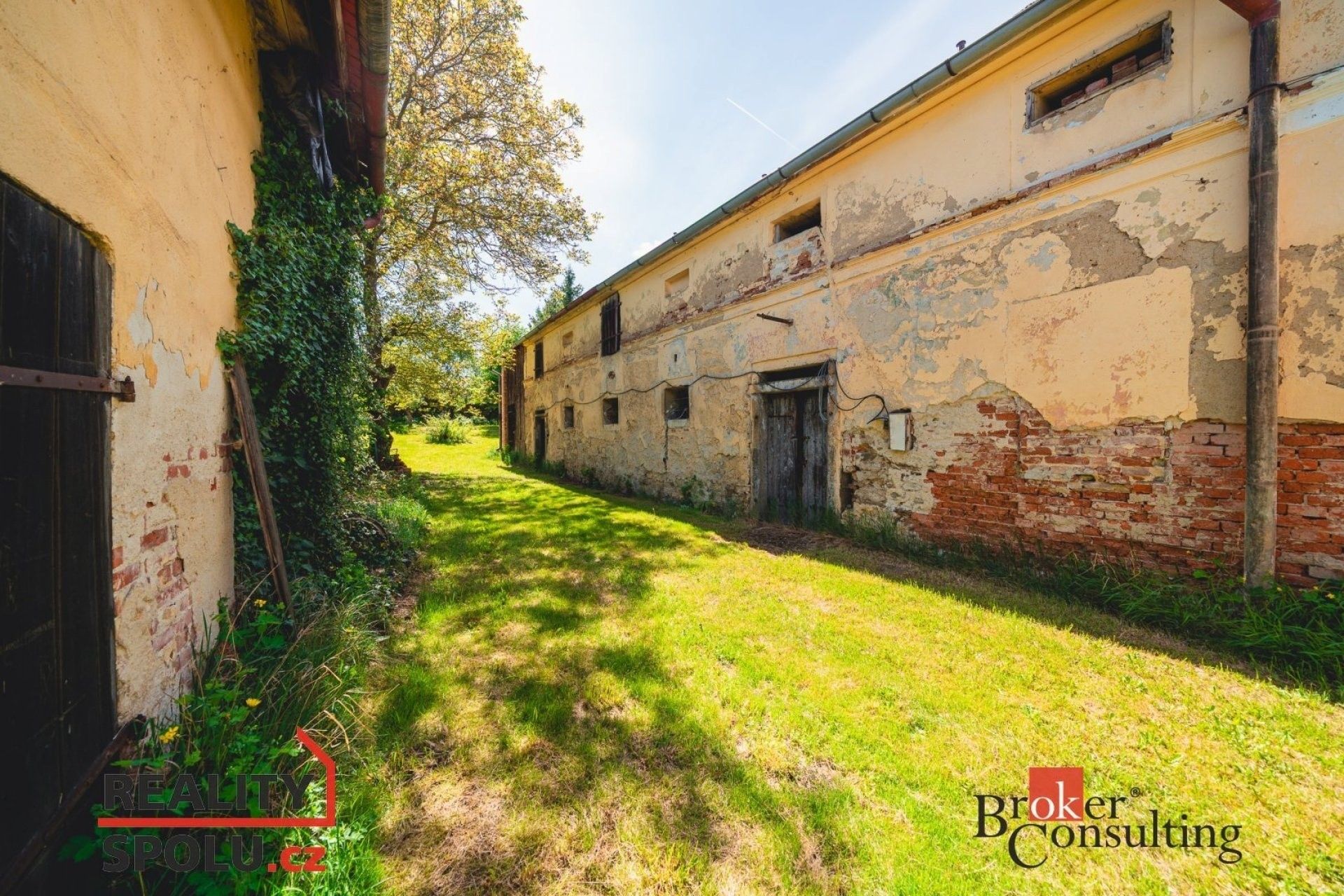 Chalupy, Vlkanov, 320 m²