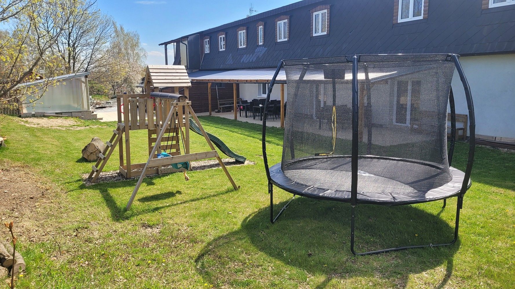 Ubytovací zařízení, Staré Město, okres Bruntál, Moravskoslezský kraj, 850 m² - 1