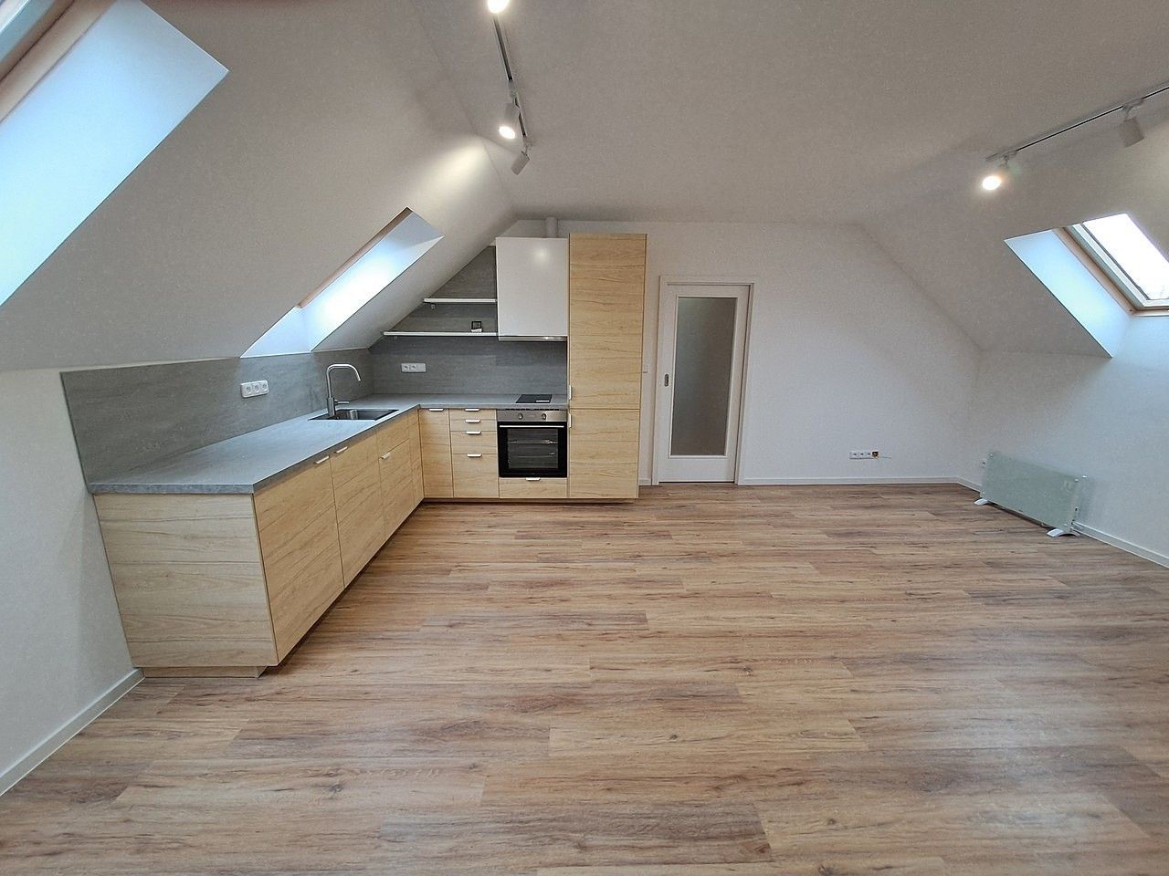 1+kk, Jihlava, Kraj Vysočina, 42 m² - 1