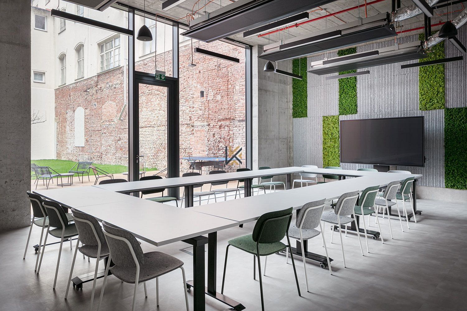 Pronájem kancelář - Praha - Karlín, okres Praha 8, Hlavní město Praha, 300 m² - 5