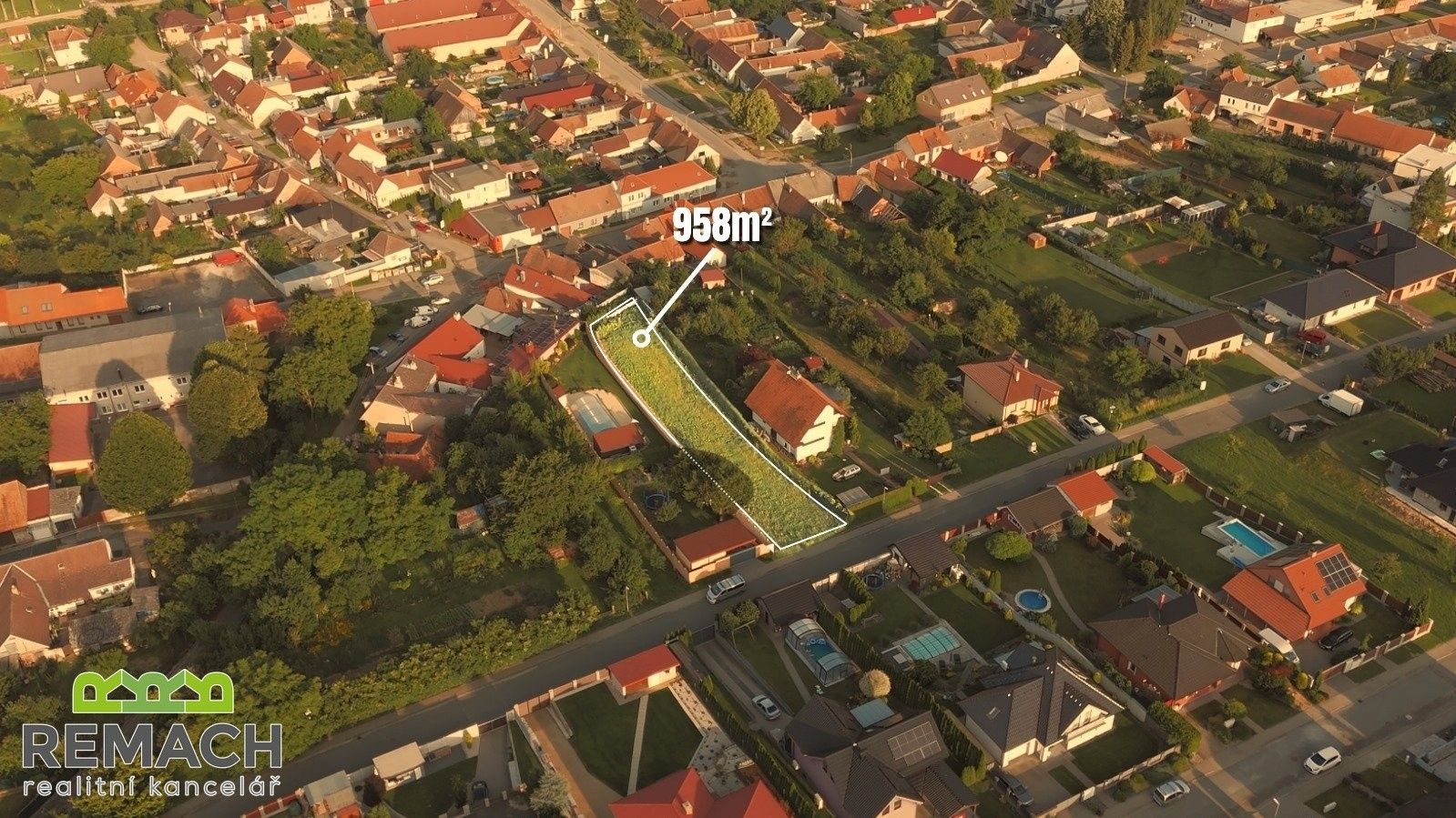 Pozemek pro bydlení, 958 m²