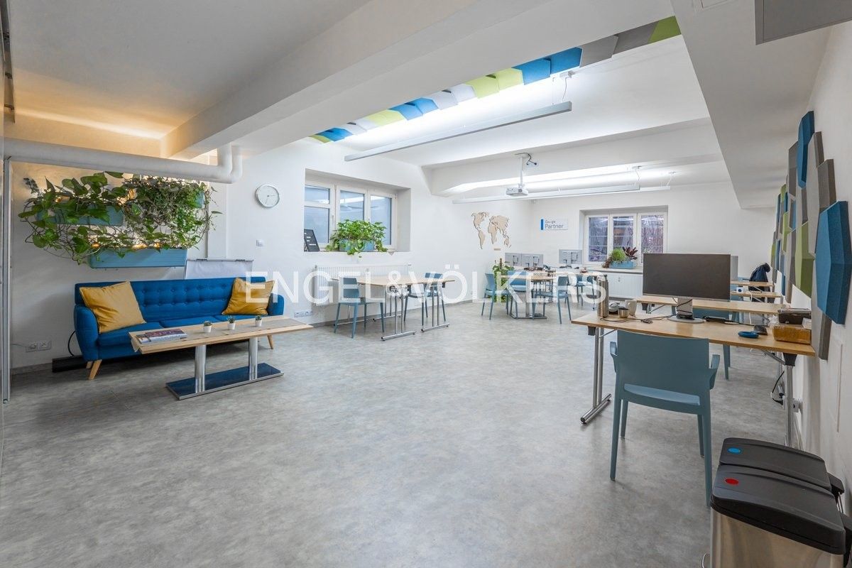 Pronájem kancelář - Bělohorská, Praha, 75 m²