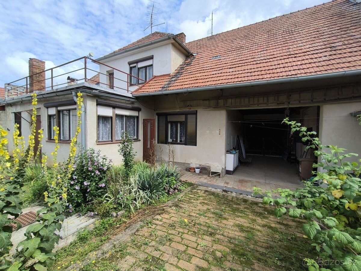 Rodinné domy, Moravany u Kyjova, 696 50