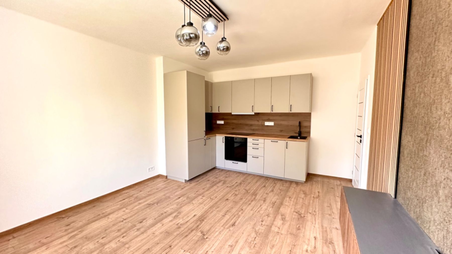 2+kk, Rýmařovská, Praha - Letňany, 36 m² - 2