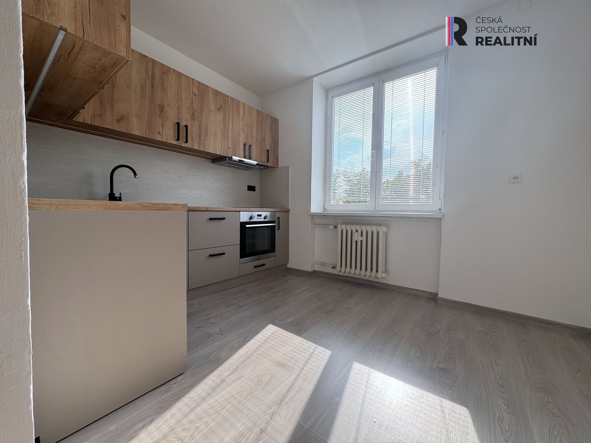 Byt 2+1 · 54 m² · Majakovského, Karlovy Vary - 3